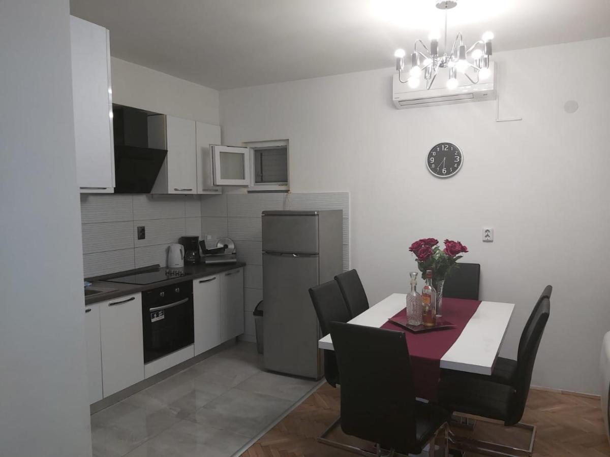 Apartment Ema Спліт Екстер'єр фото