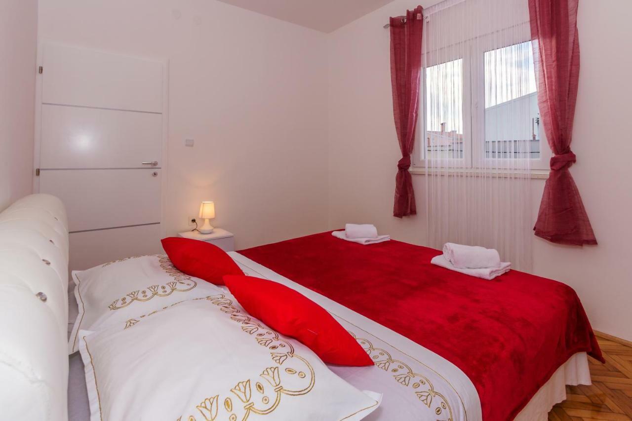 Apartment Ema Спліт Екстер'єр фото